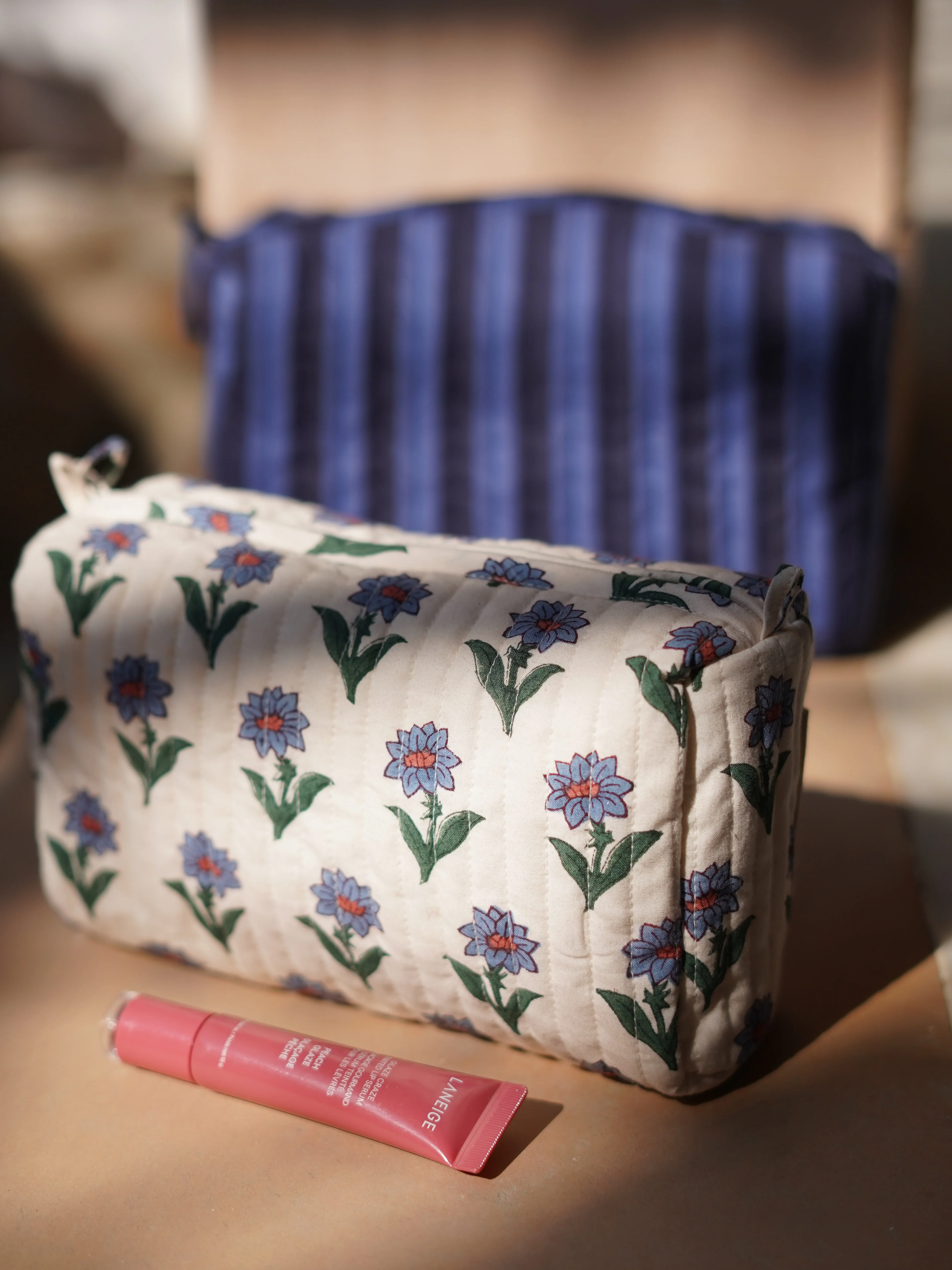 Small Wash Bag in Kashmir Flower - Image 2